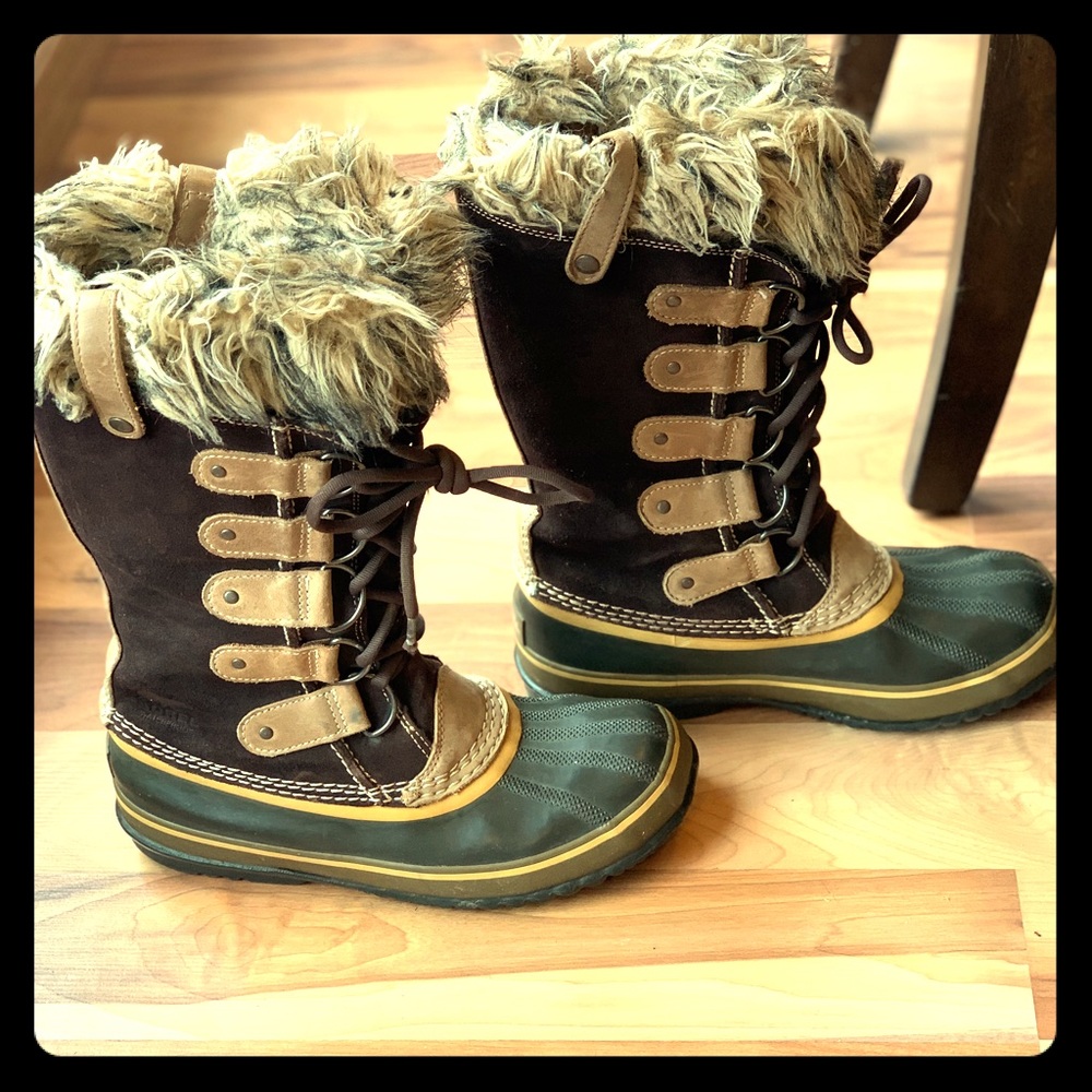 Joan of Arctic Sorel Boots
